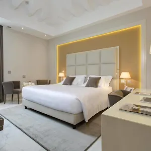 Aleph Hotel, Curio Collection By Hilton ***** Rom